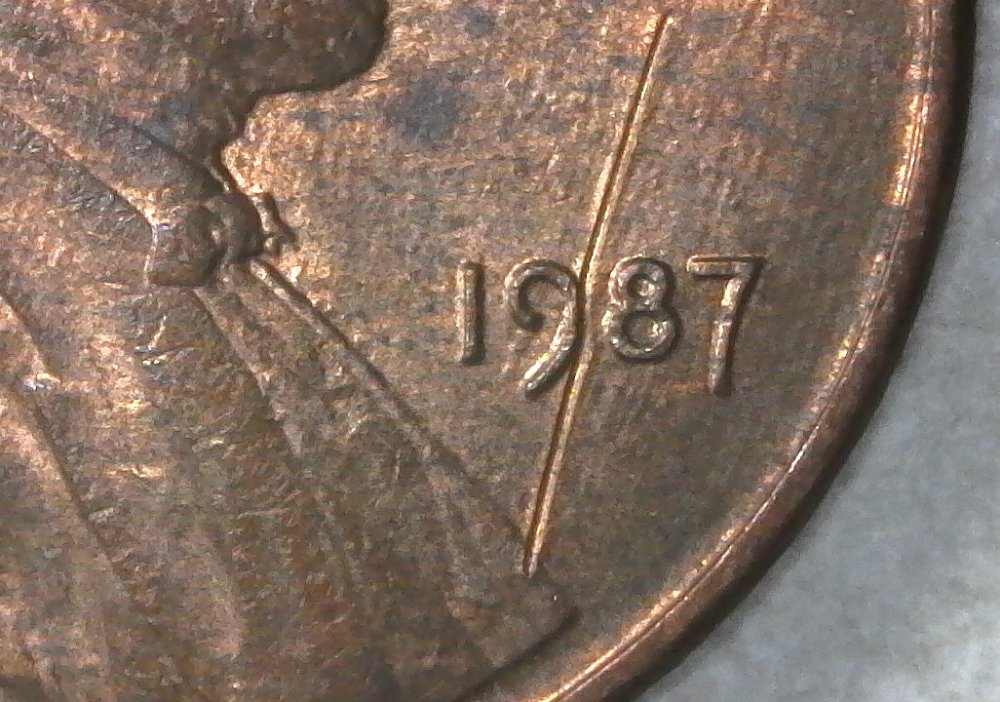 1987-P-Lincoln-Cent-With-Scratch-Or-Struck-Through-Wire-Error?-Help-Please!
